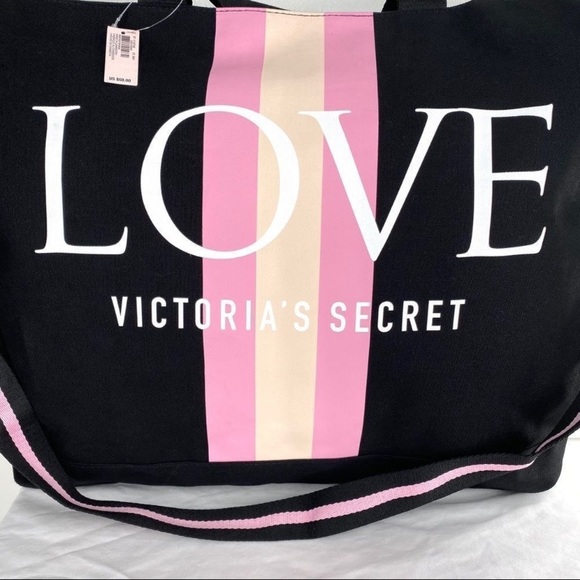 Victoria's Secret Bags Nwt Victoria Secret Weekend Gym Bag With Zipper Closure Poshmark